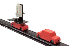 Accelerometer (Low g 3-axis)