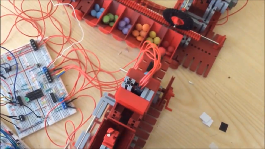 fischertechnik X Arduino自動分辨彩色豆機