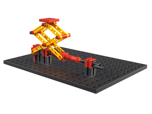 Scissor lifting gear