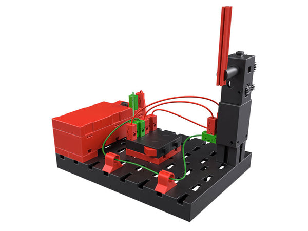 Pole-changing switch with two connected push-buttons